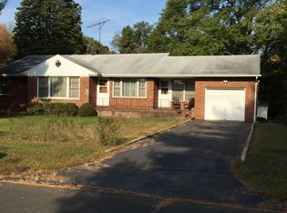 127 John E Busch Ave, Somerset, NJ 08873