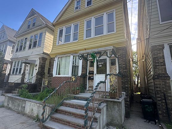 2nd image of 205 Winfield Ave