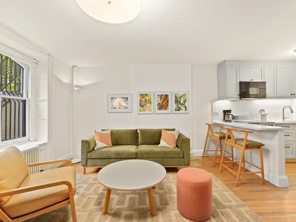 136 East 92nd Street image 1 of 10