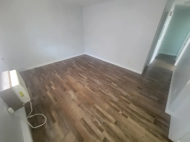 425 10th St N #1 — Photo 5
