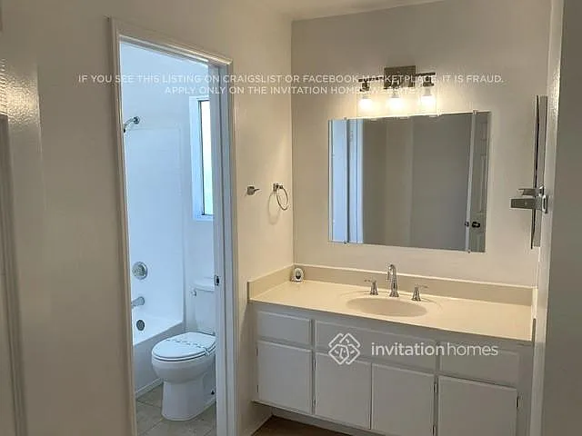 8049 Streamside Ct — Photo 18