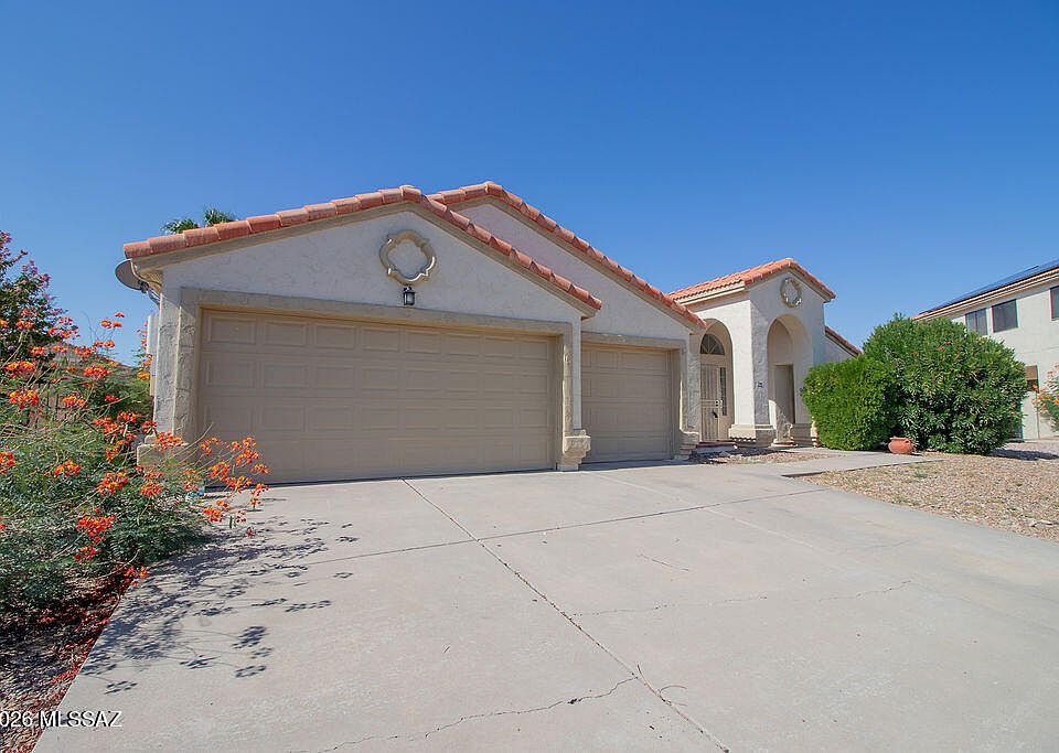 1st image of 981 W Turnstone Pl
