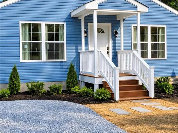 728 Halifax St, Emporia, VA 23847