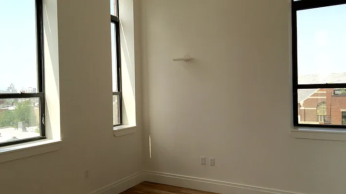 Rented by Nooklyn NYC LLC | media 13