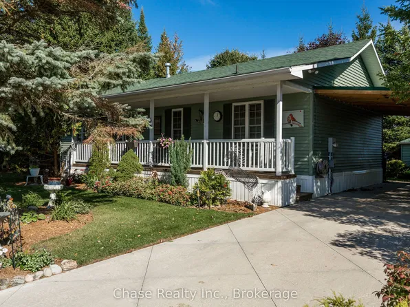 36 Topaz St, Wasaga Beach, ON L9Z 1X7