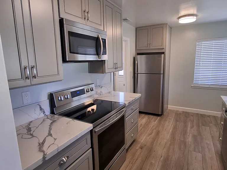 6022 Sandlin Way — Photo 6