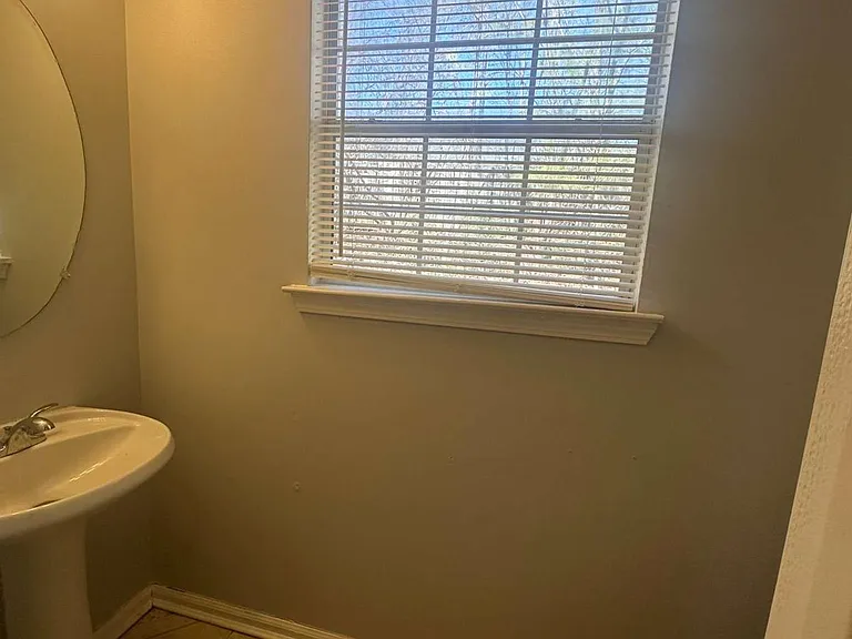 471 Eagles Crossing Cir — Photo 8