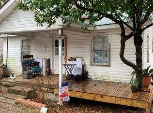 409 Clifton Ter, Carrollton, GA 30117