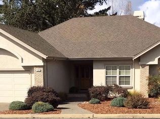 138 White Oak Dr, Santa Rosa, CA