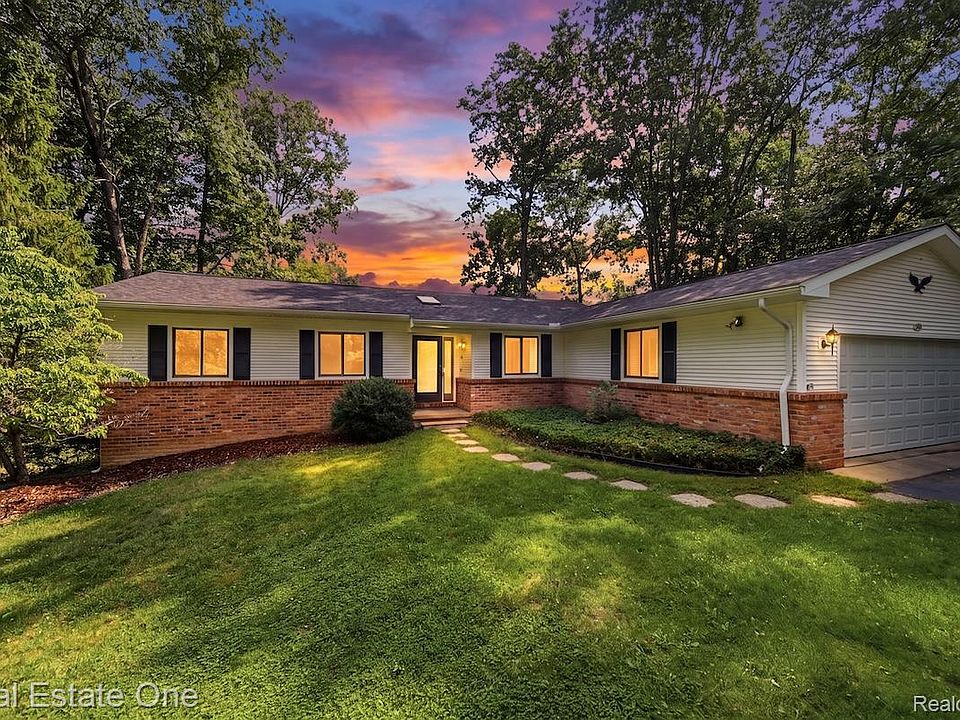 1st image of 473 Fairwood Rd