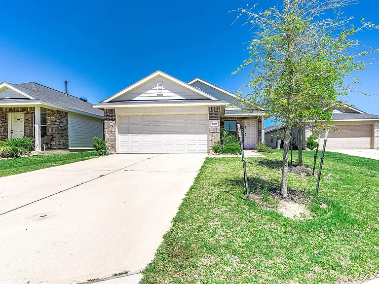 24114 Wandering Brook Dr — Photo 1