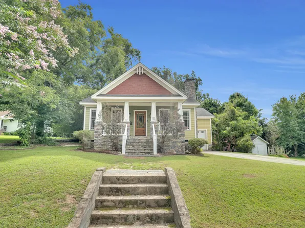 201 Cedar St, Louisburg, NC 27549