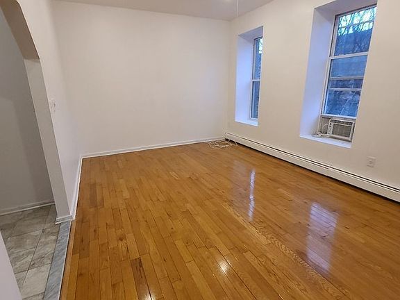 2nd image of 377 Greene Ave APT 2