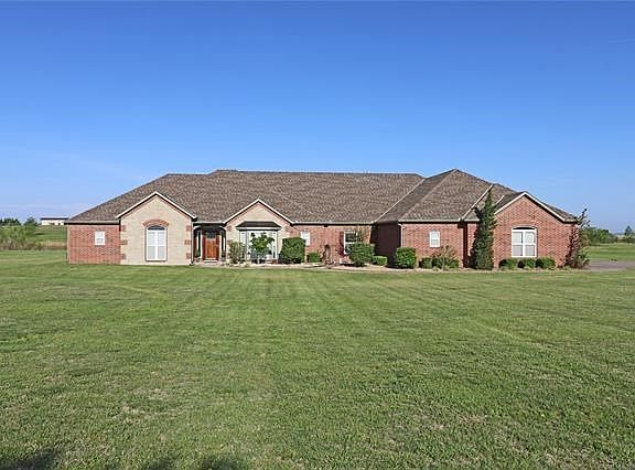17649 N 4013 Drive-Bartlesville-OK in Bison Run 5 acres & Private Fishing  Pond