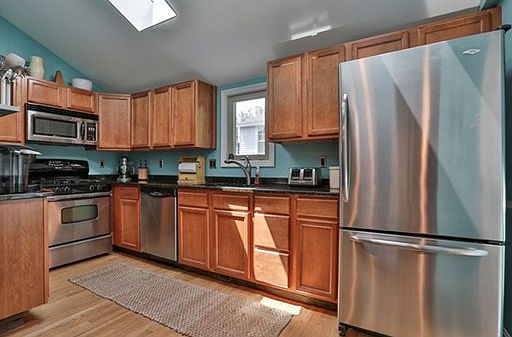 1st image of 6 Cammetts Ct