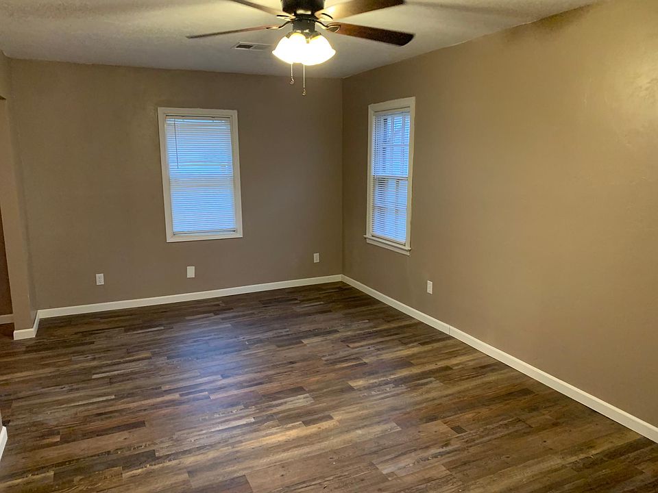 2nd image of 5500 NW 42nd St