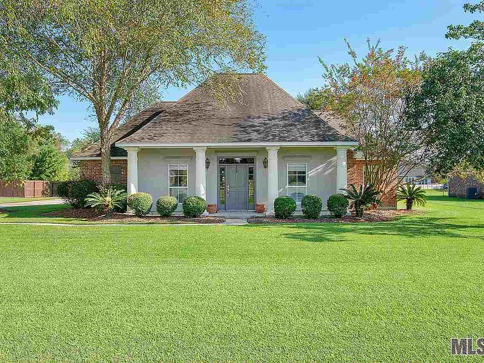 1st image of 30636 Cypress Park Dr