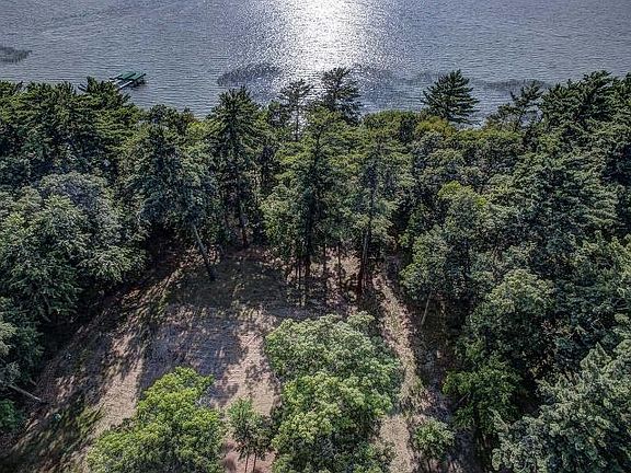 2nd image of 1887 Bear Run Ln