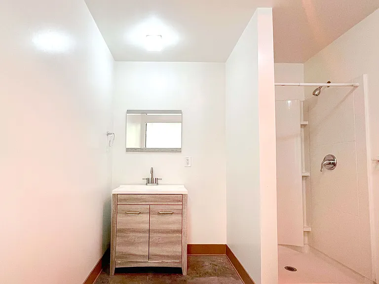 560 E Commercial St #4A — Photo 10