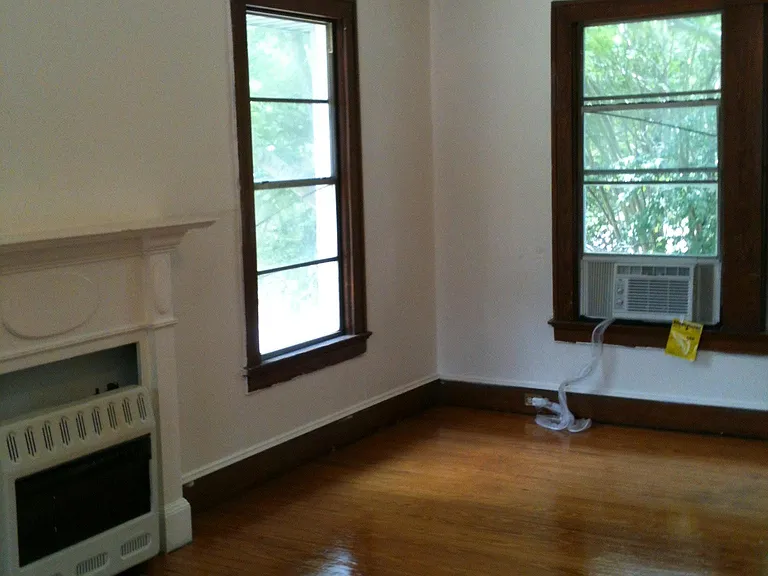 154 E Herndon St #B — Photo 14