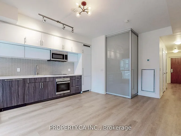 8 Mercer St #710 — Photo 4