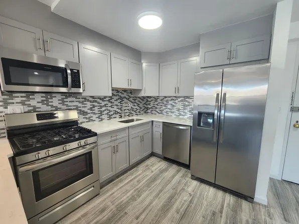 7100 Blvd East image 8 of 17