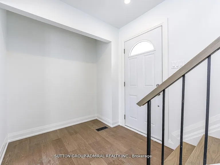 4 Hardcastle Ct — Photo 4