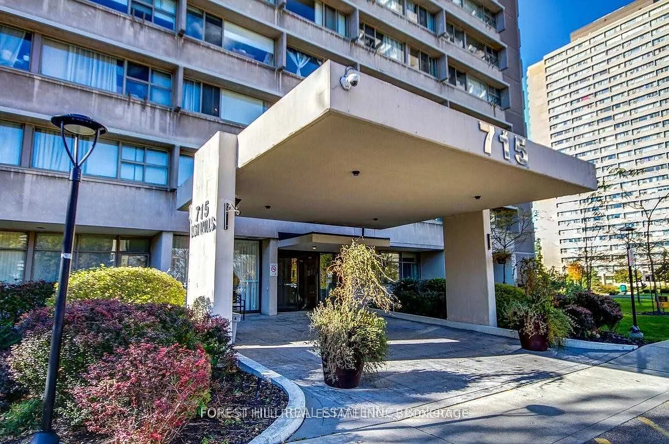 2 bed, $2,450 — Photo 2