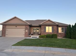 1004 W 9th Street Pl, Kearney, NE 68845