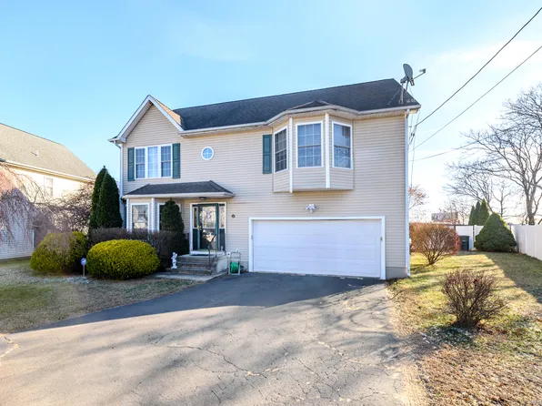 66 Chamberlain Place, Bridgeport, CT 06606