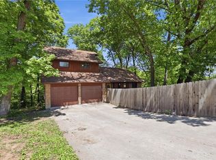 5796 SE Pine Ln, Holt, MO 64048