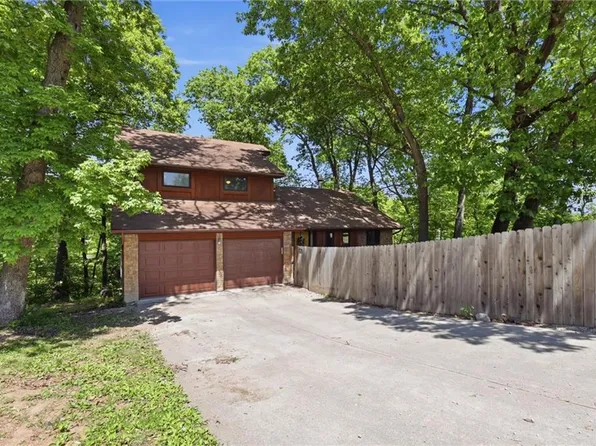 5796 SE Pine Ln, Holt, MO 64048