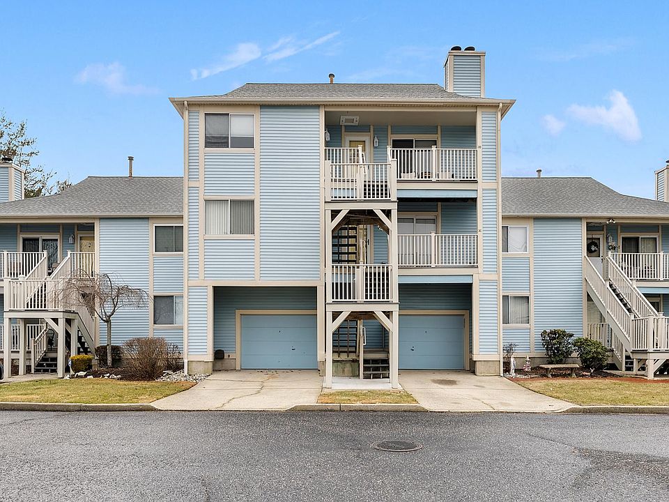 1st image of 150 W Cedar Ave APT 3D