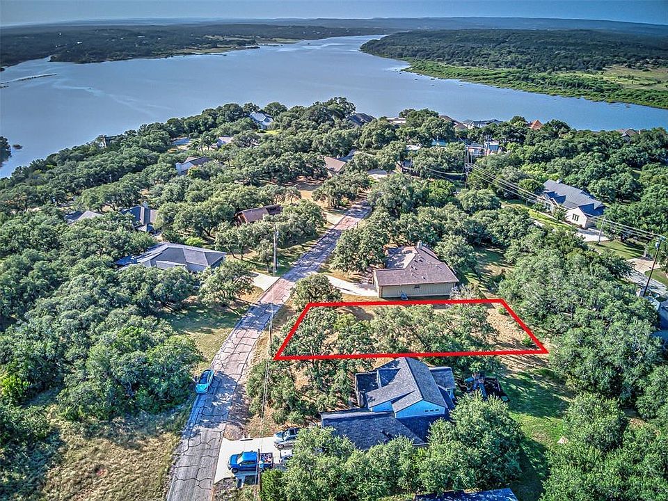1st image of 311 Bedford Dr