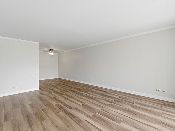 4th image of 75 6th Ave APT 304