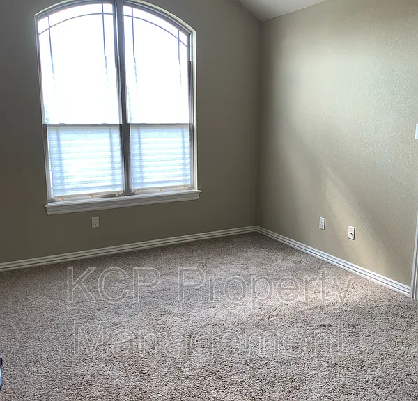 6105 Red Cedar Cir — Photo 15