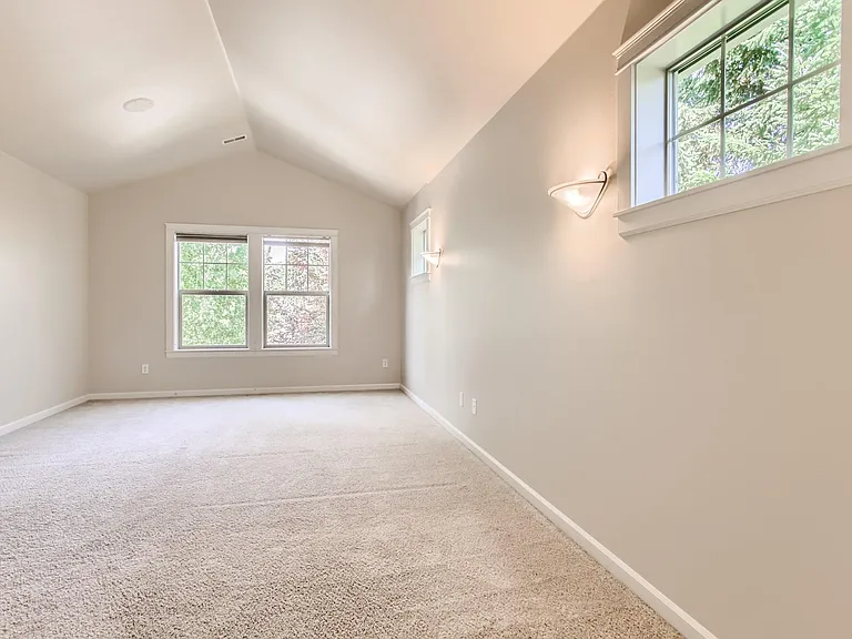 Owners Suite ~ Vaulted