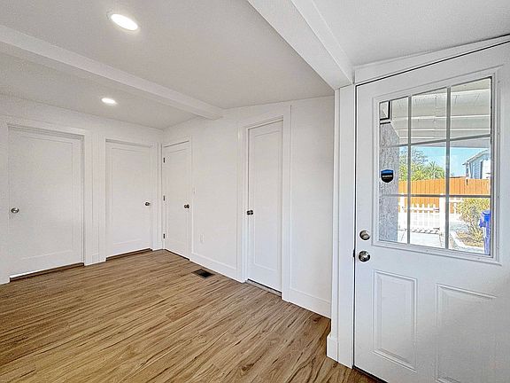 5th image of 3696 Bellingham Ave Front 3696A