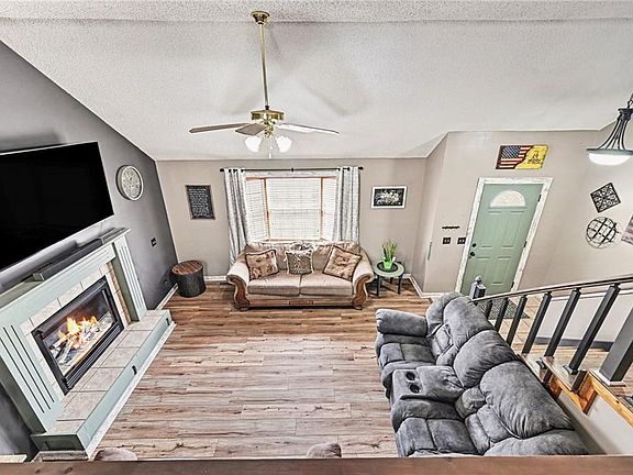 5th image of 205 Rhodus Ct