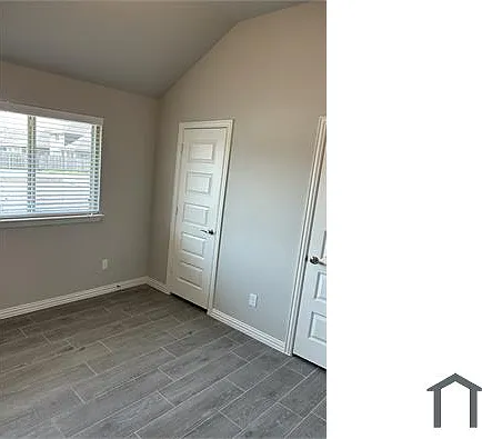 4 bed, 2104 sqft, $2,950 — Photo 2
