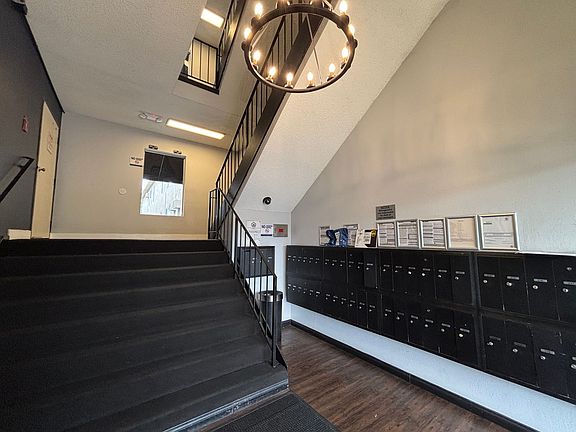 5th image of 238 S Serrano Ave APT 304