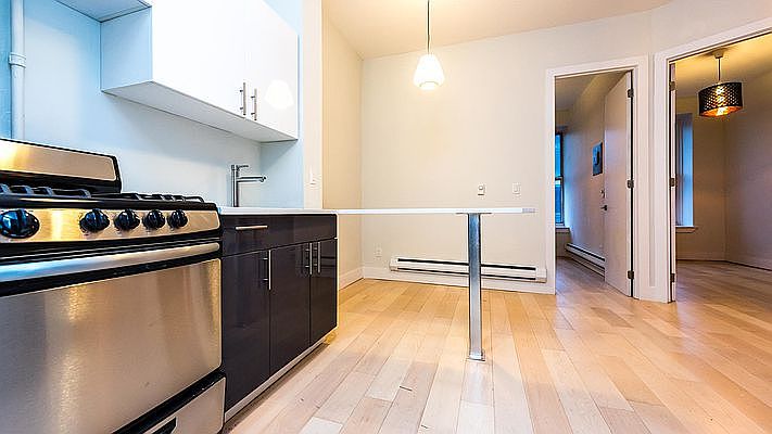 1st image of 699 De Kalb Ave #8