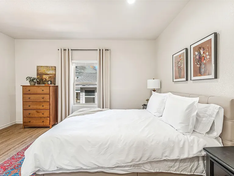 1011 W Vanderbilt St #201 — Photo 14