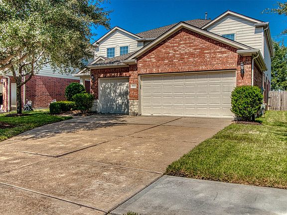 3rd image of 20018 Juniper Chase Trl