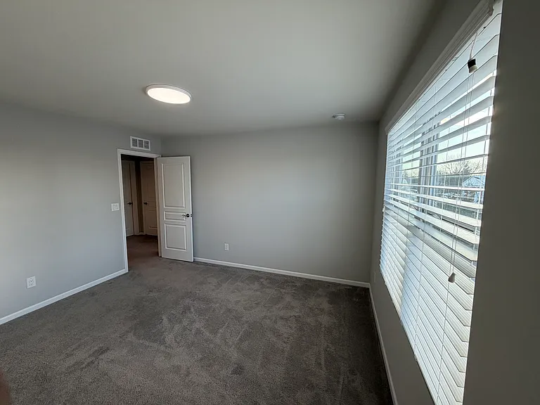 31065 Tremont Ln — Photo 41
