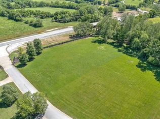 550 Beau Chalet Dr #1 & 1A, Bentonville, AR 72713