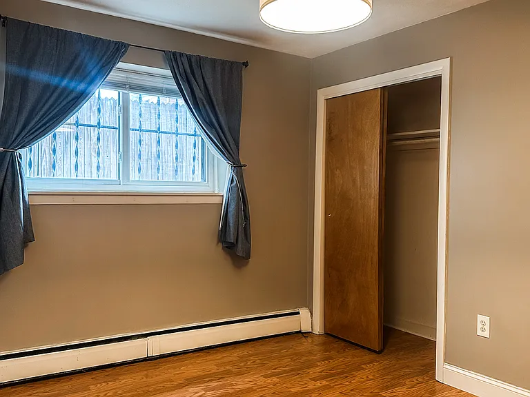 425 S Huntington Ave #1 — Photo 15