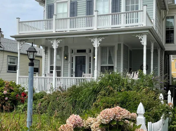 15 Pitman Ave, Ocean Grove, NJ 07756