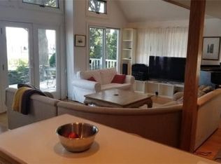 56 Jupiter Point Rd, Groton, CT 06340