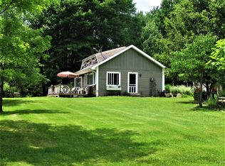 88 Knob Creek Rd, Heltonville, IN 47436